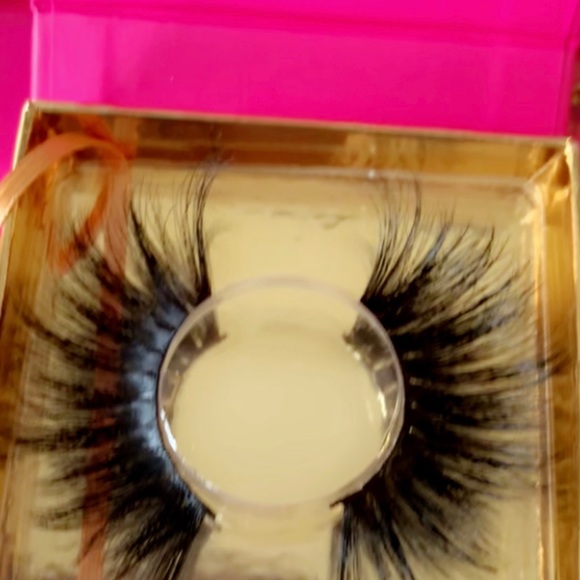 3d mink luxury lashes - Picture 3 of 8